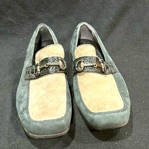 Impulse Navy Blue and gray size 11.5 men shoes/ loafers. Leather uppers.